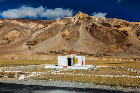 Hindu temple in Sarchu