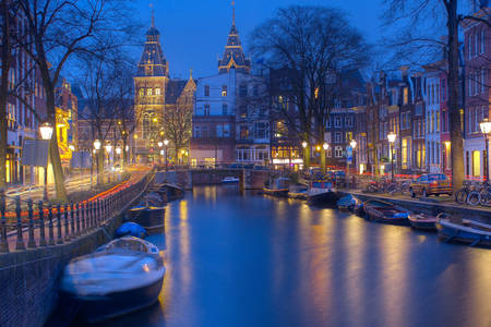 Amsterdam Gece Kanalı