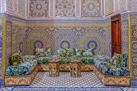 Марокканський риад прикрашений мозаїкою